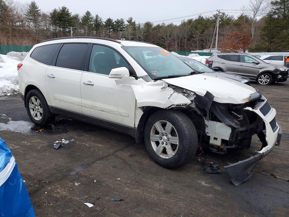 Foto 4 de la subasta – 2010 CHEVROLET TRAVERSE con VIN 1GNLVFED3AJ240661