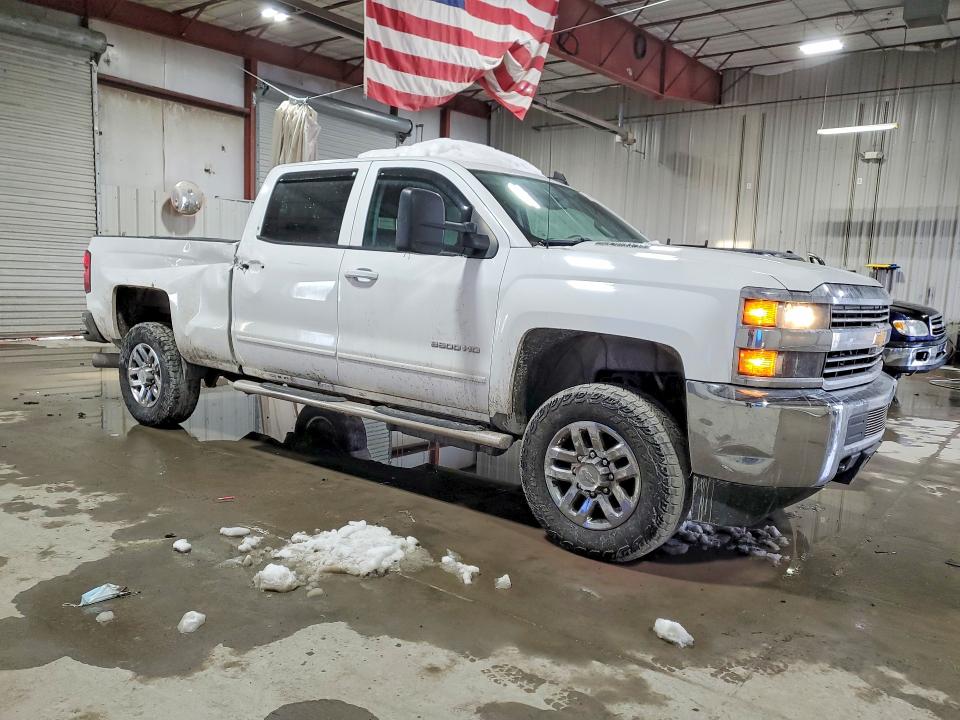 Photo 4 from auction – 2015 CHEVROLET SILVERADO with VIN 1GC1KVE80FF616118
