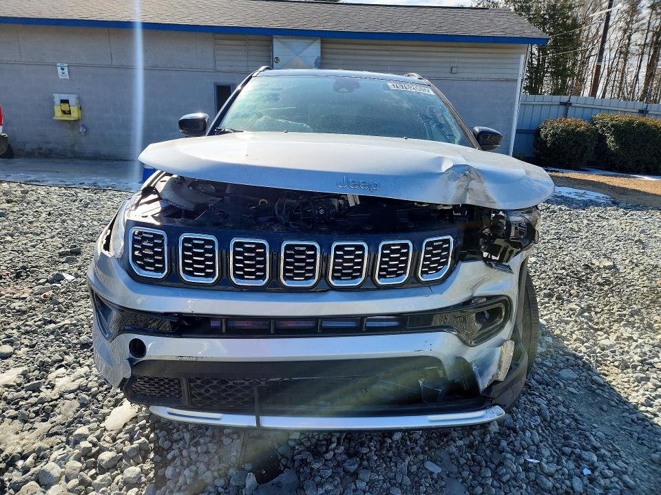Photo 5 from auction – 2025 JEEP COMPASS with VIN 3C4NJDCN7ST561089