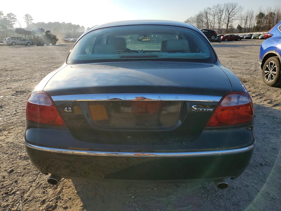 Photo 6 from auction – 2005 JAGUAR S-TYPE 4.2 with VIN SAJWA01U05HN37728