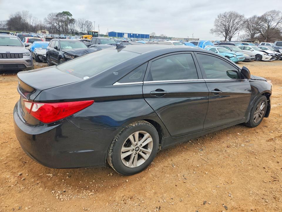 Photo 3 from auction – 2013 HYUNDAI SONATA with VIN 5NPEB4AC8DH796134