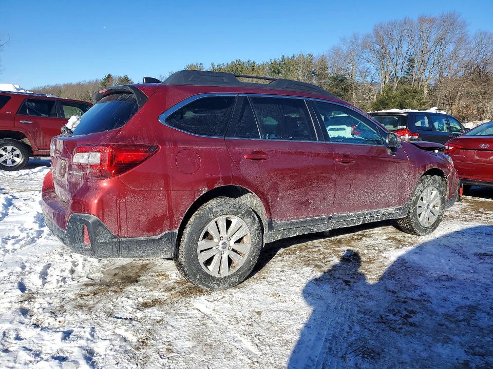 Photo 3 from auction – 2018 SUBARU OUTBACK with VIN 4S4BSAFC0J3343641