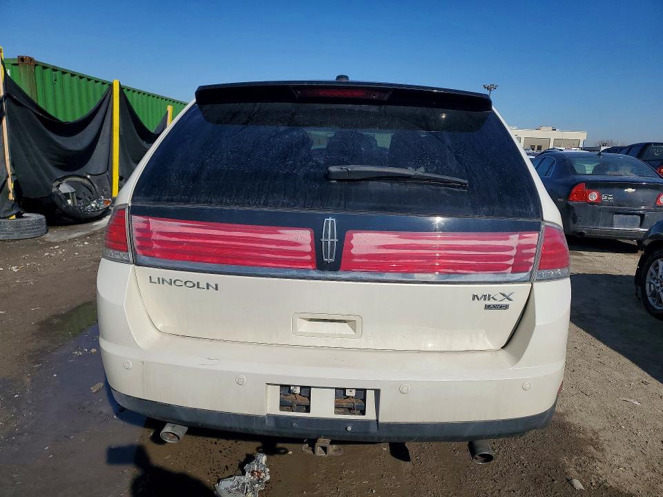 Photo 6 from auction – 2008 LINCOLN MKX with VIN 2LMDU88C08BJ37906