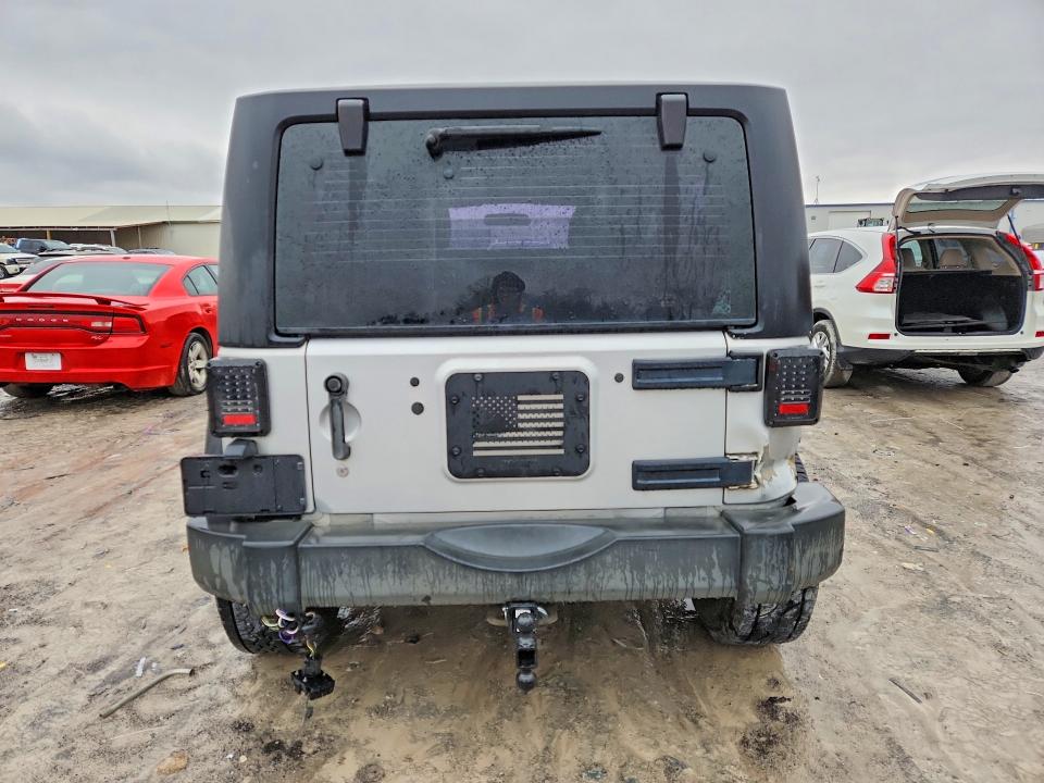 Photo 6 from auction – 2011 JEEP WRANGLER with VIN 1J4AA2D18BL636113
