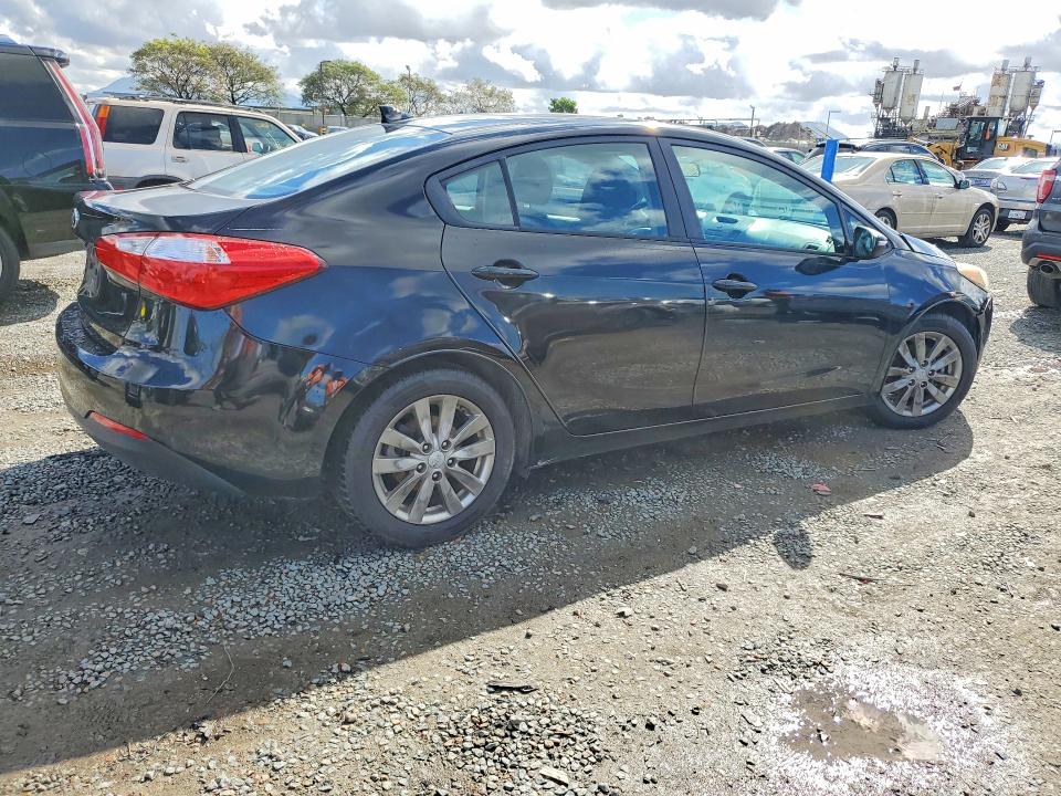 Photo 3 from auction – 2015 KIA FORTE with VIN KNAFX4A60F5407583