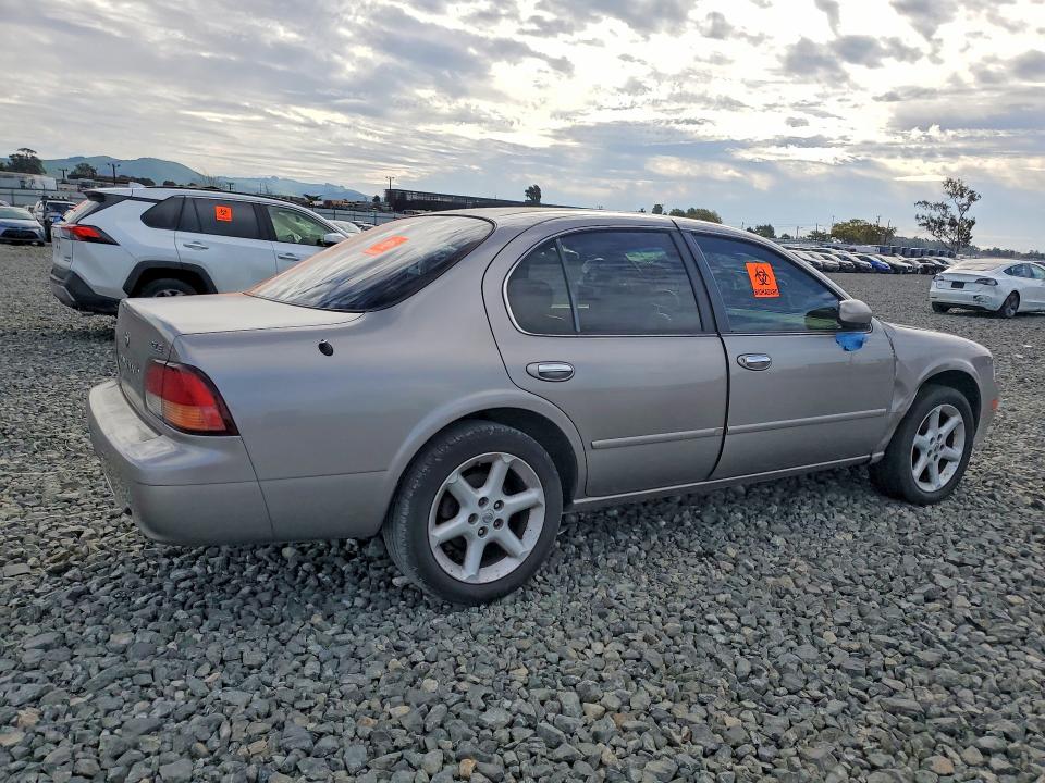 Foto 3 de la subasta – 1999 NISSAN MAXIMA con VIN JN1CA21D7XT226359