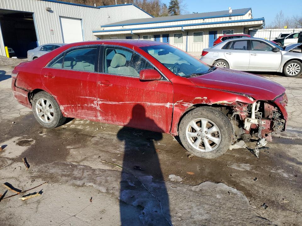 Photo 4 from auction – 2011 TOYOTA CAMRY with VIN 4T4BF3EK9BR102767