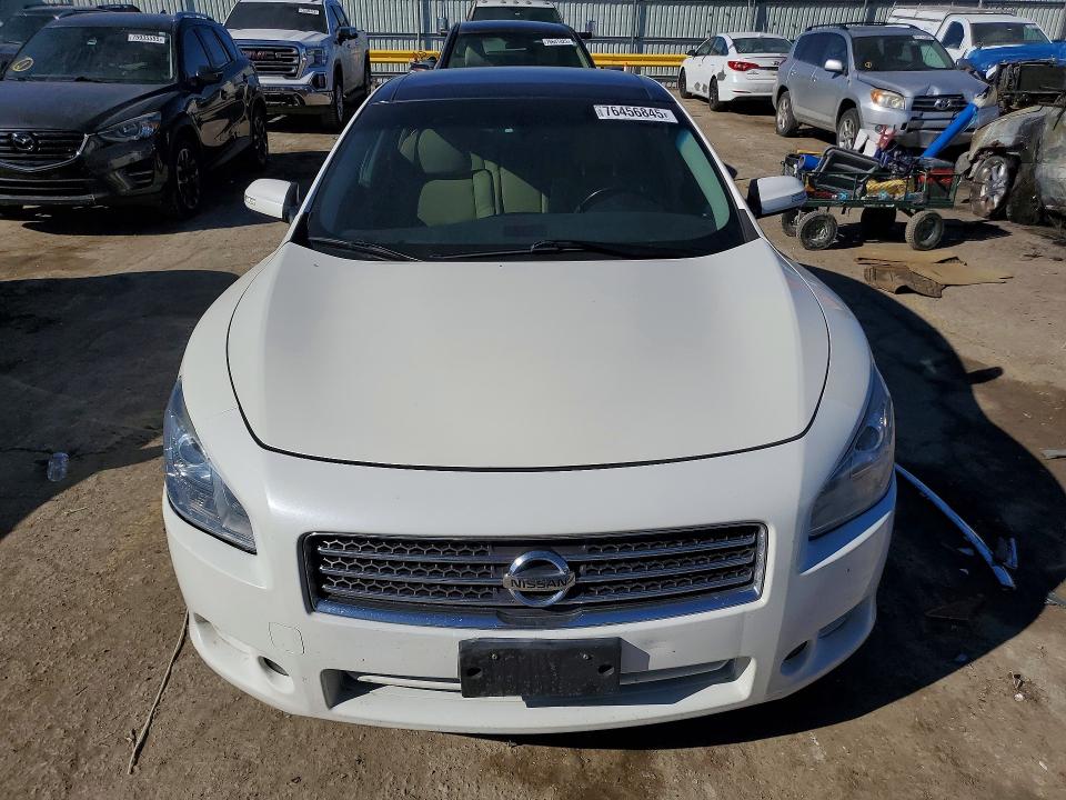 Photo 5 from auction – 2009 NISS MAXIMA with VIN 1N4AA51E59C824117