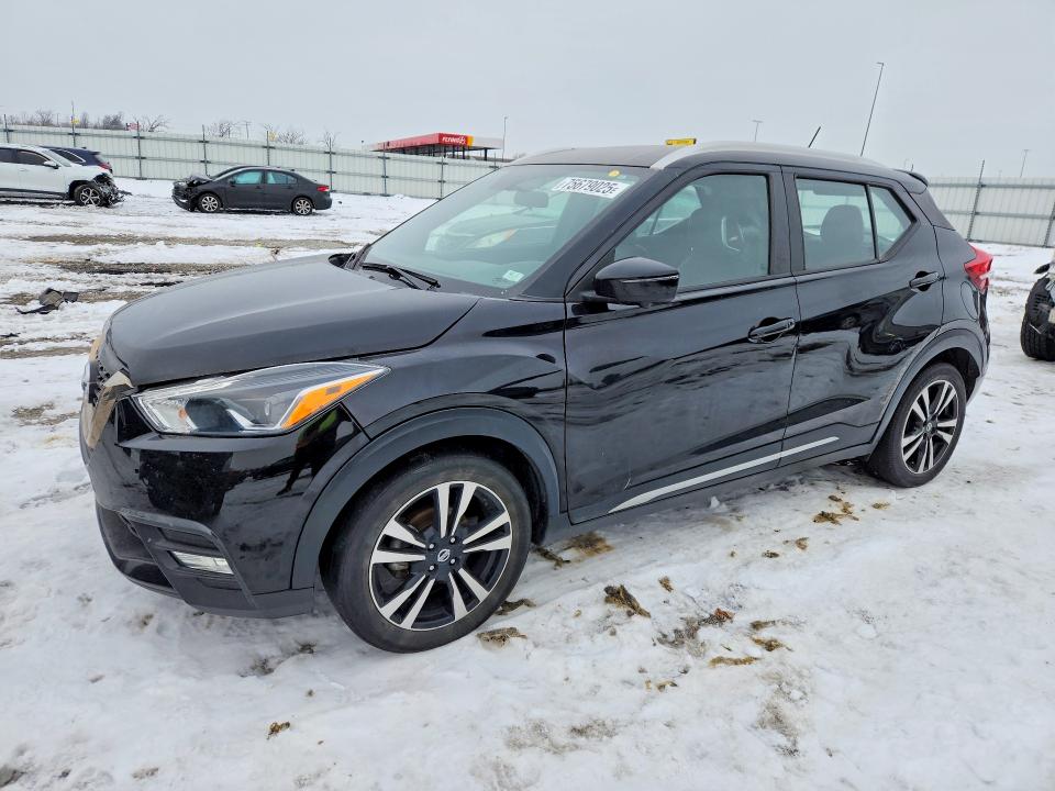 NISS KICKS 2019 with VIN 3N1CP5CU8KL500579 - Photo from auction