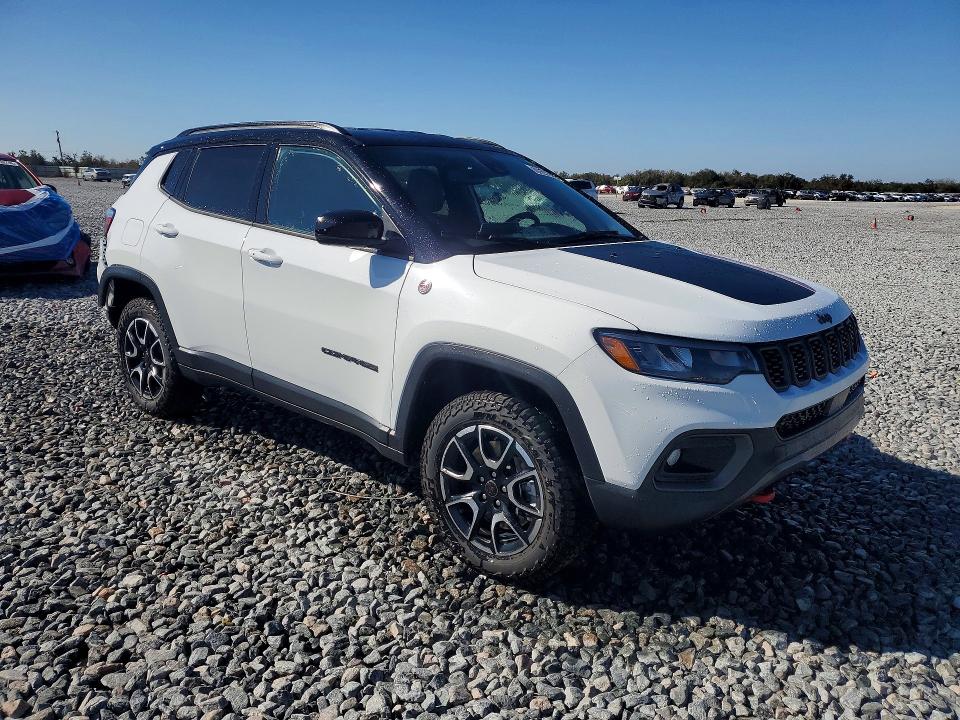 Photo 4 from auction – 2026 JEEP COMPASS TR with VIN 3C4NJDDN7TT186191