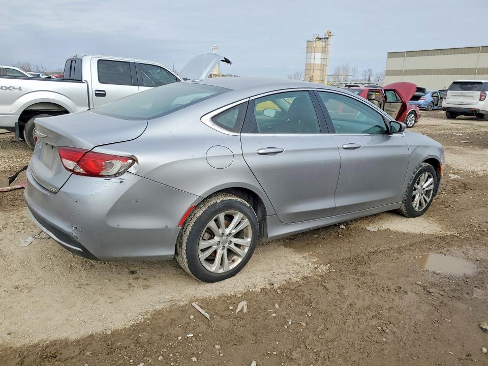 Photo 3 from auction – 2015 CHRYSLER 200 LIMITE with VIN 1C3CCCAB7FN721986