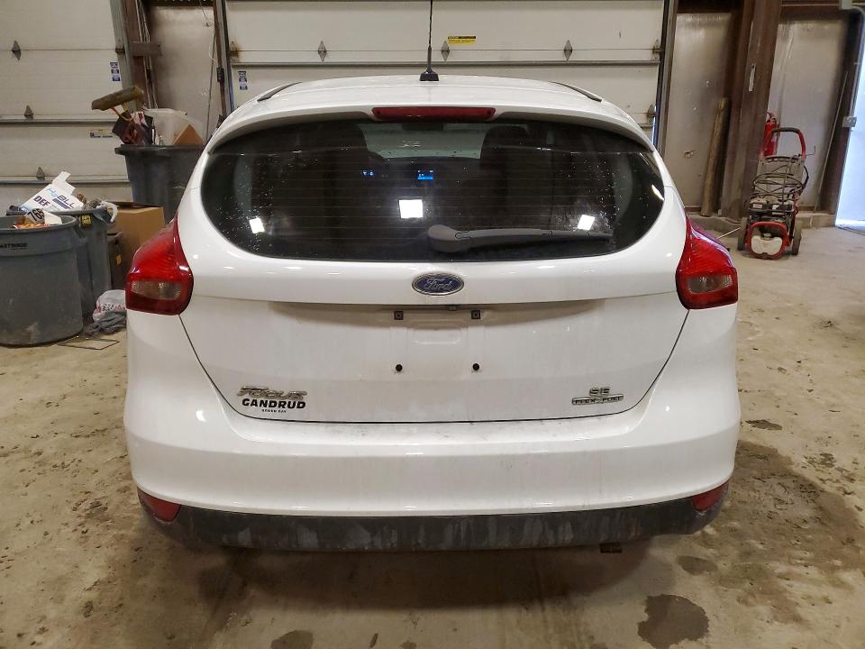 Photo 6 from auction – 2016 FORD FOCUS with VIN 1FADP3K28GL352562