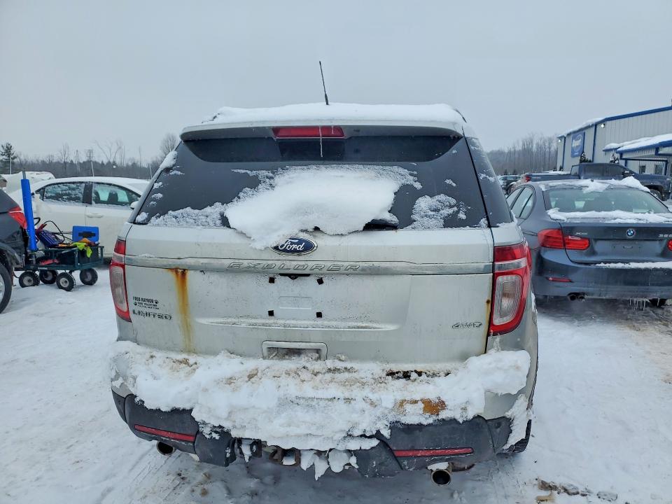 Photo 6 from auction – 2012 FORD EXPLORER L with VIN 1FMHK8F86CGA15750