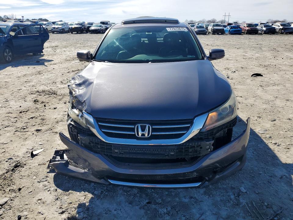 Photo 5 from auction – 2015 HONDA ACCORD with VIN 1HGCR2F72FA116064