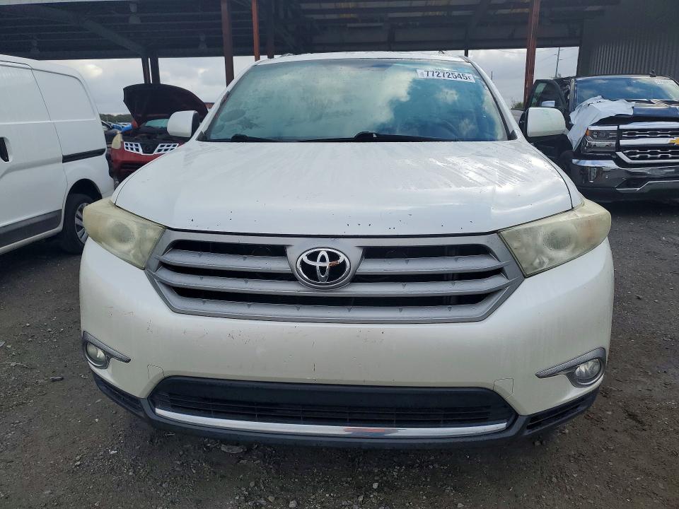 Photo 5 from auction – 2011 TOYOTA HIGHLANDER with VIN 5TDBK3EH4BS052587