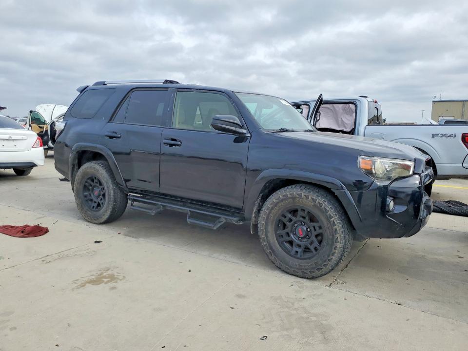 Photo 4 from auction – 2019 TOYOTA 4RUNNER with VIN JTEZU5JR9K5211947