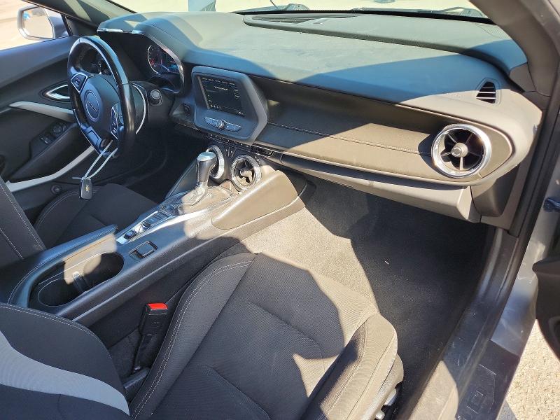 Photo 8 from auction – 2019 CHEVROLET CAMARO with VIN 1G1FB1RX6K0151401