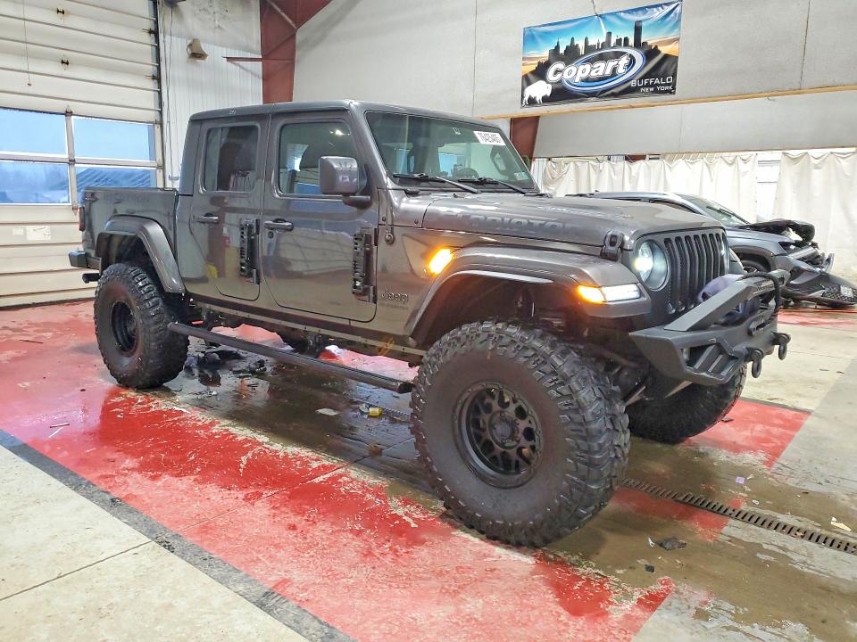 Photo 4 from auction – 2021 JEEP GLADIATOR with VIN 1C6HJTFG7ML552144