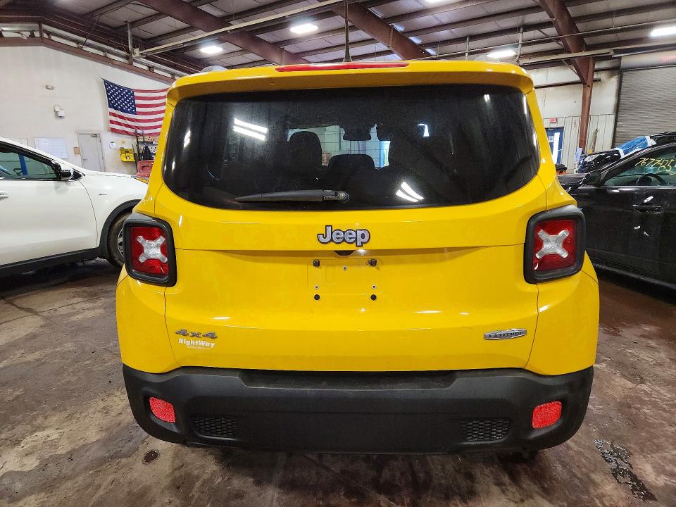 Photo 6 from auction – 2016 JEEP RENEGADE with VIN ZACCJBBT8GPD83641