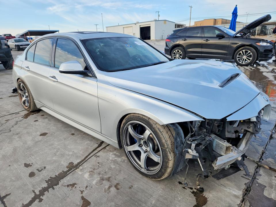 Photo 4 from auction – 2016 BMW 340 with VIN WBA8B3C53GK383305