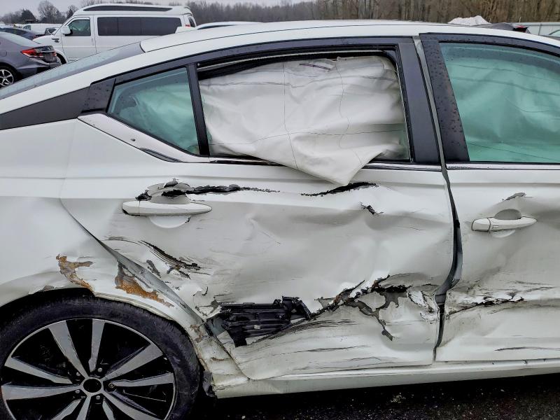 Photo 10 from auction – 2019 NISSAN ALTIMA with VIN 1N4BL4CV6KC125820