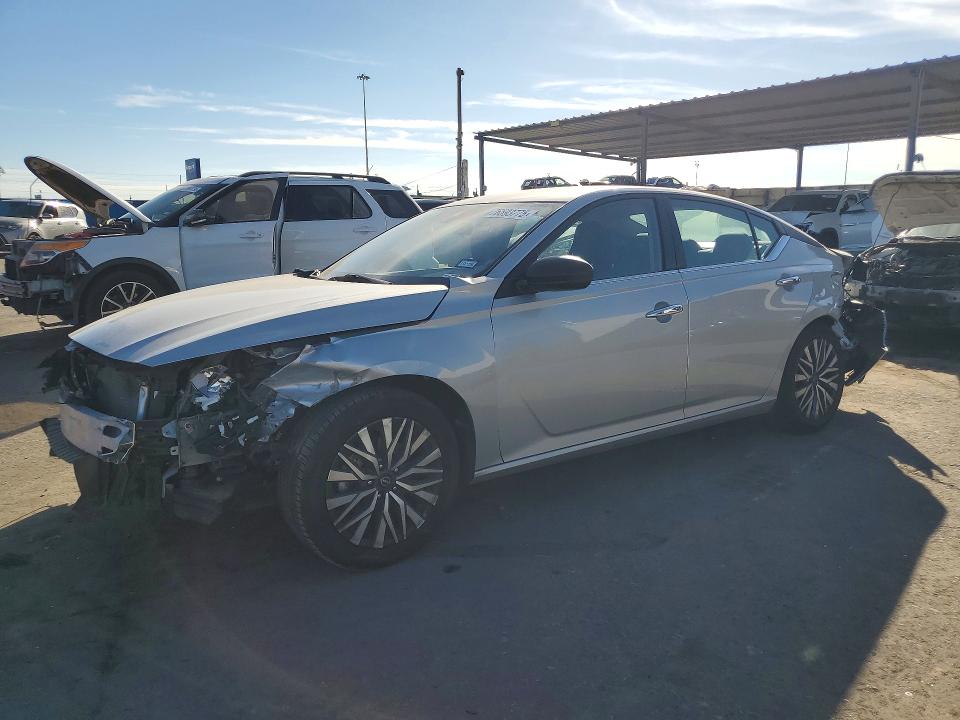 NISS ALTIMA 2024 with VIN 1N4BL4DV0RN325444 - Photo from auction