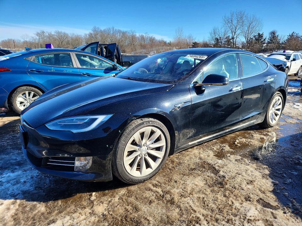 TESLA MODEL S 2018 with VIN 5YJSA1E24JF293328 - Photo from auction