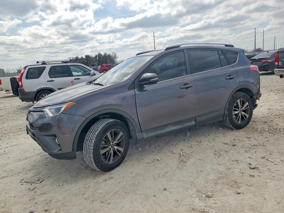 TOYOTA RAV4 XLE 2017 with VIN JTMWFREV4HJ138504 - Photo from auction