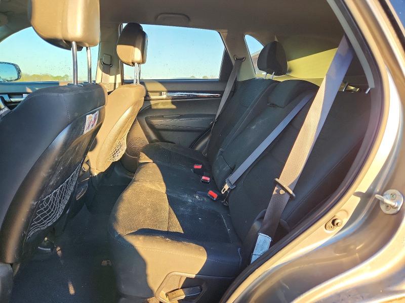 Photo 11 from auction – 2015 KIA SORENTO LX with VIN 5XYKT3A66FG659935