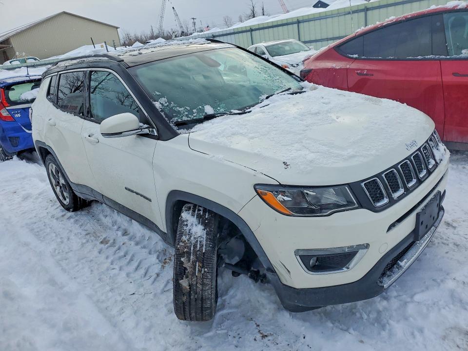 Photo 4 from auction – 2019 JEEP COMPASS with VIN 3C4NJDCB8KT594589