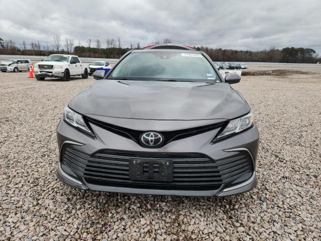 Photo 5 from auction – 2022 TOYOTA CAMRY with VIN 4T1C11AK0NU654573