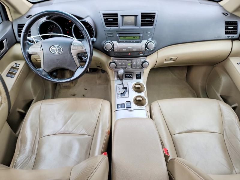 Photo 8 from auction – 2010 TOYOTA HIGHLANDER with VIN 5TDJK3EH2AS011188