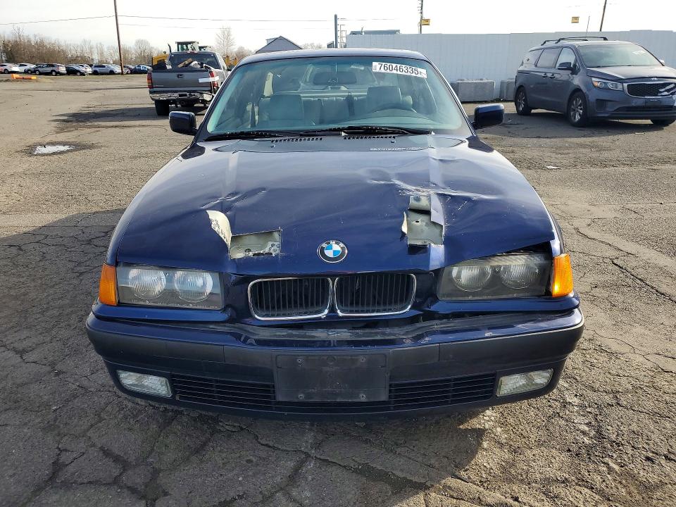 Photo 5 from auction – 1994 BMW 325 IS AUT with VIN WBABF4325REK12529