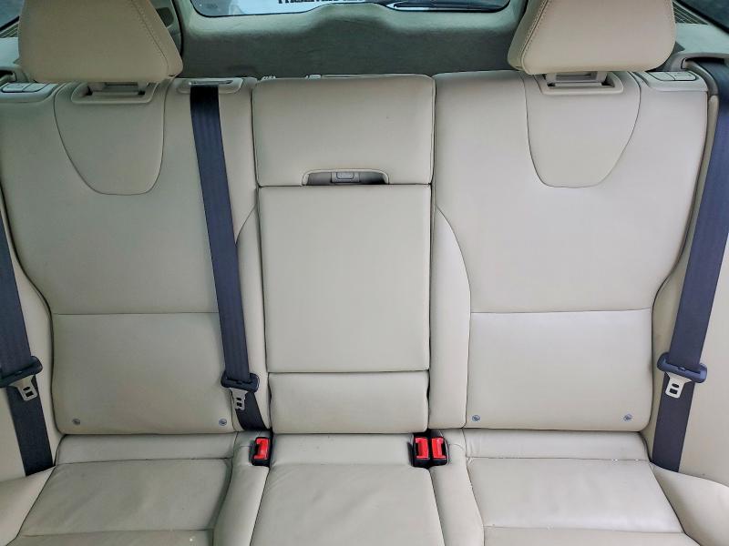 Photo 10 from auction – 2015 VOLVO XC60 with VIN YV4902RK0F2746014