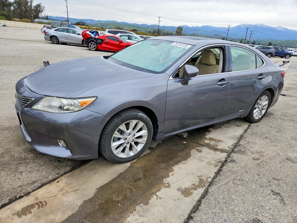 LEXUS ES 2014 with VIN JTHBW1GG1E2074263 - Photo from auction
