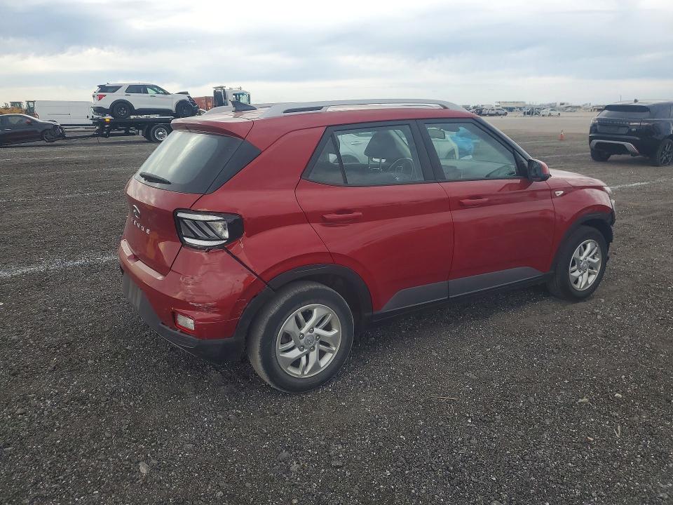Photo 3 from auction – 2020 HYUNDAI VENUE SEL with VIN KMHRC8A35LU034739