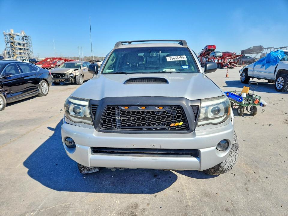 Photo 5 from auction – 2010 TOYOTA TACOMA DOU with VIN 3TMJU4GN7AM097262