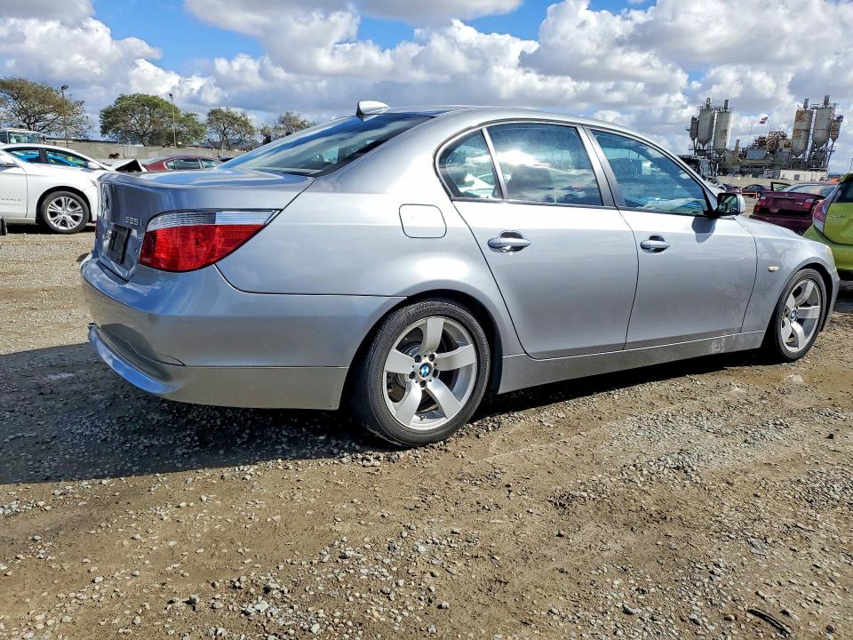 Photo 3 from auction – 2006 BMW 525 I with VIN WBANE53556CK80661