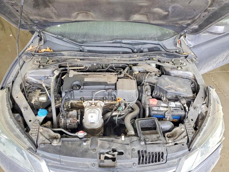 Photo 11 from auction – 2015 HONDA ACCORD with VIN 1HGCR2F71FA264142