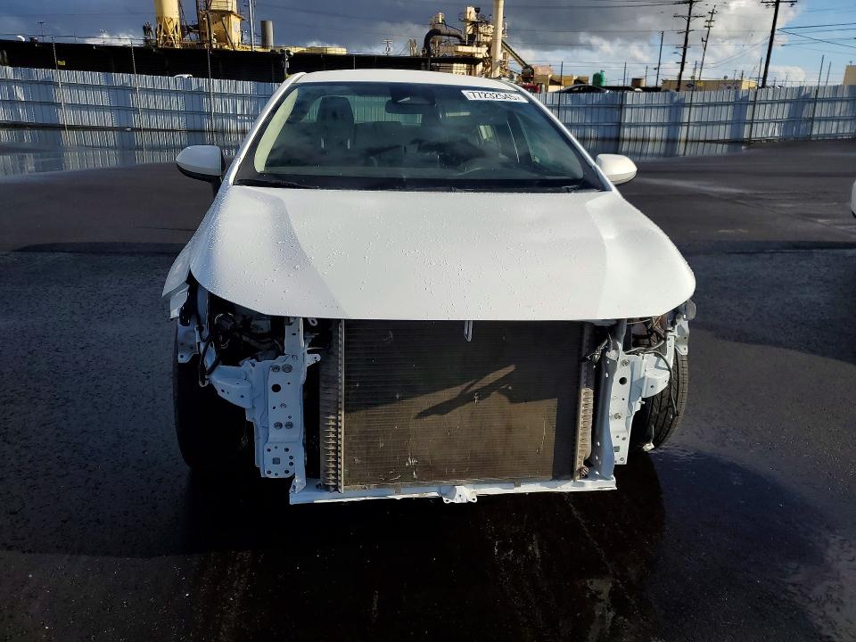 Photo 5 from auction – 2024 TOYOTA COROLLA with VIN JTDBCMFE4RJ033469