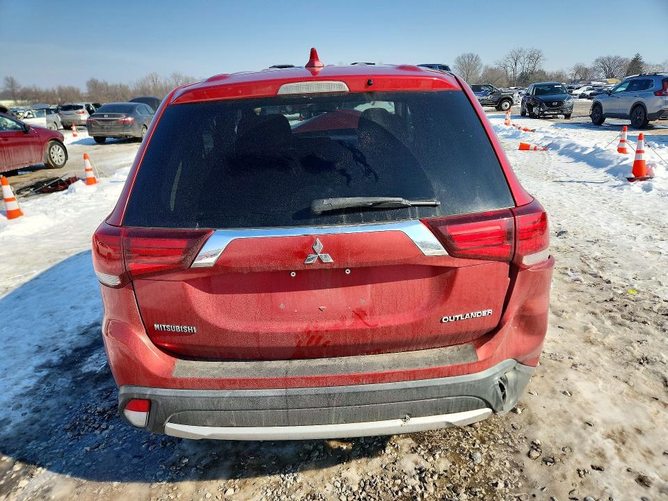 Photo 6 from auction – 2018 MITSUBISHI OUTLANDER with VIN JA4AD2A34JZ032311