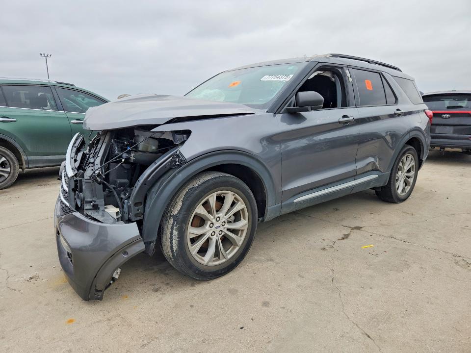 FORD EXPLORER 2022 with VIN 1FMSK8DH7NGC05875 - Photo from auction