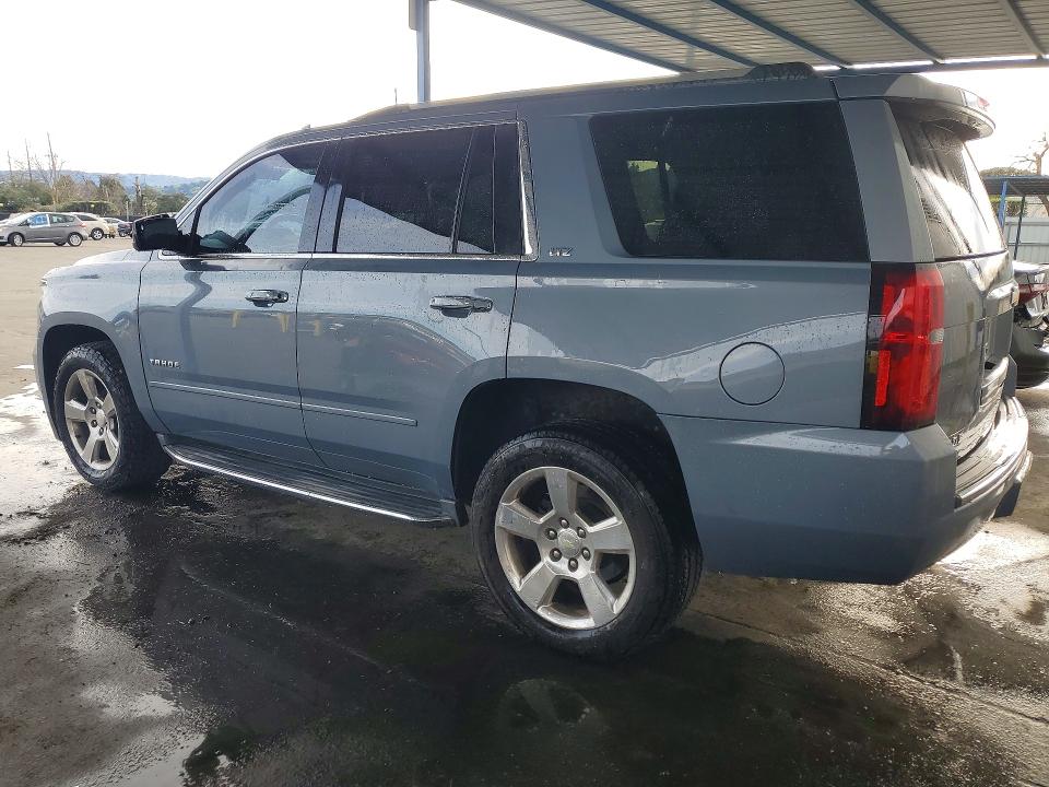 Photo 2 from auction – 2016 CHEVROLET TAHOE with VIN 1GNSCCKC2GR397717