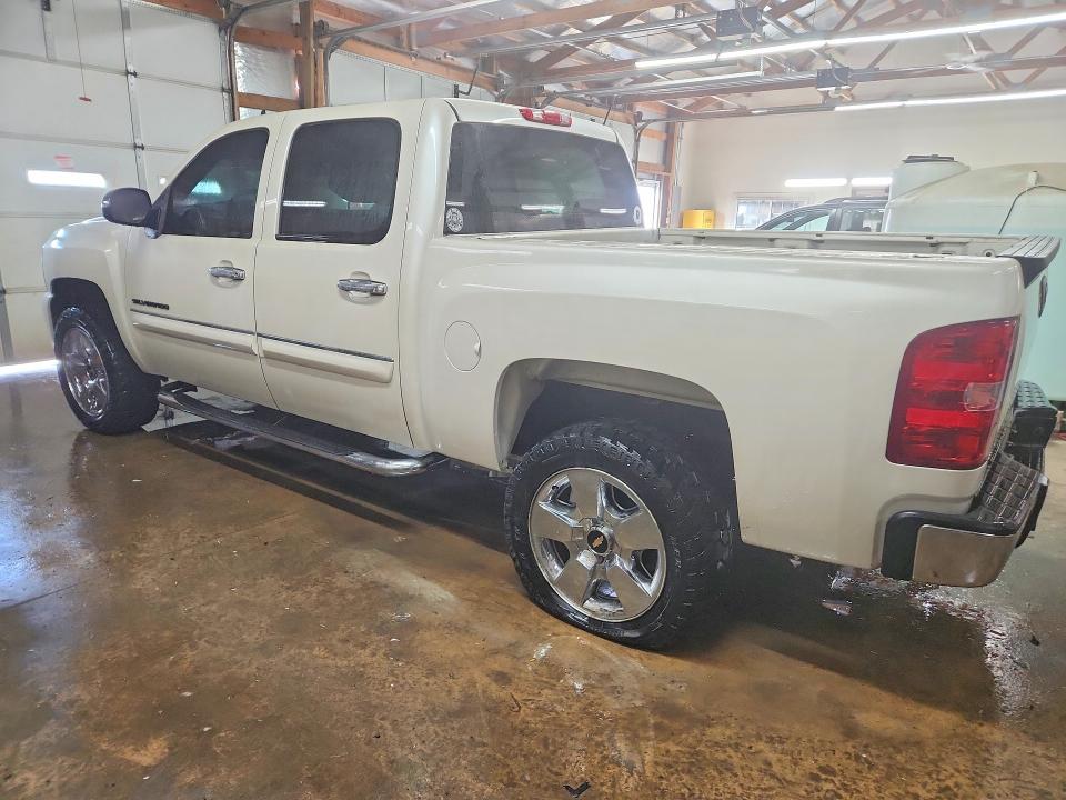 Photo 2 from auction – 2011 CHEVROLET SILVERADO with VIN 3GCPKSE36BG234214