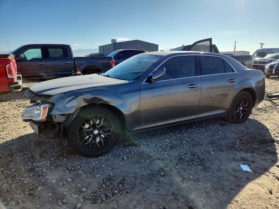 CHRYSLER 300 2011 with VIN 2C3CA4CG0BH514377 - Photo from auction