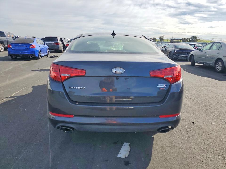Photo 6 from auction – 2011 KIA OPTIMA with VIN KNAGM4A73B5158020