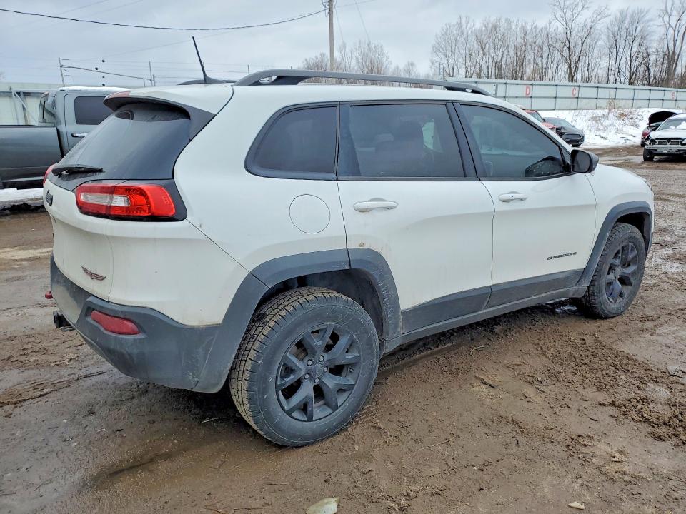 Photo 3 from auction – 2016 JEEP CHEROKEE with VIN 1C4PJMBS1GW109706
