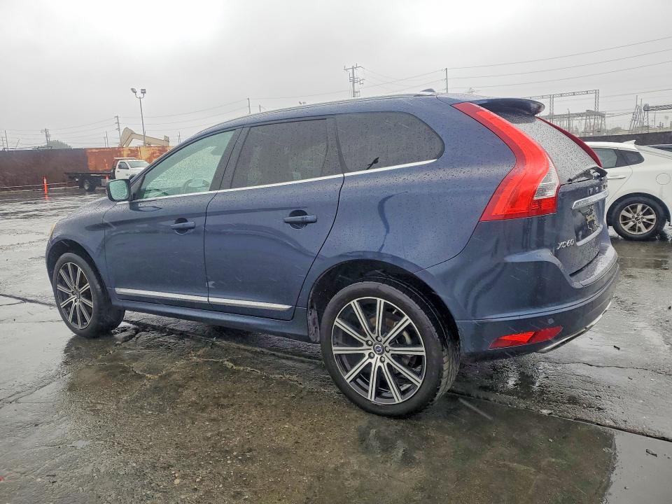 Photo 2 from auction – 2015 VOLVO XC60 with VIN YV440MDK0F2685308