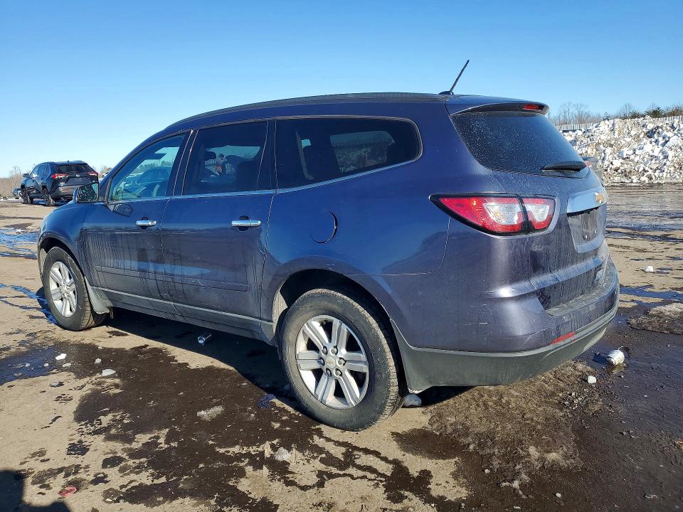 Photo 2 from auction – 2014 CHEVROLET TRAVERSE L with VIN 1GNKRHKD4EJ196398