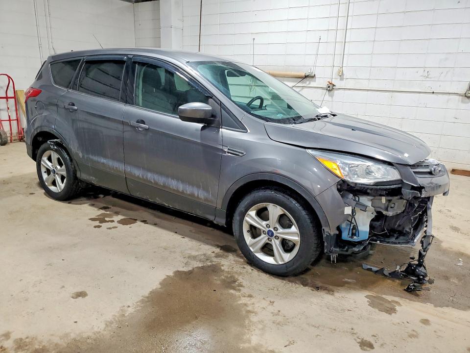 Photo 4 from auction – 2014 FORD ESCAPE SE with VIN 1FMCU9GX2EUB30964